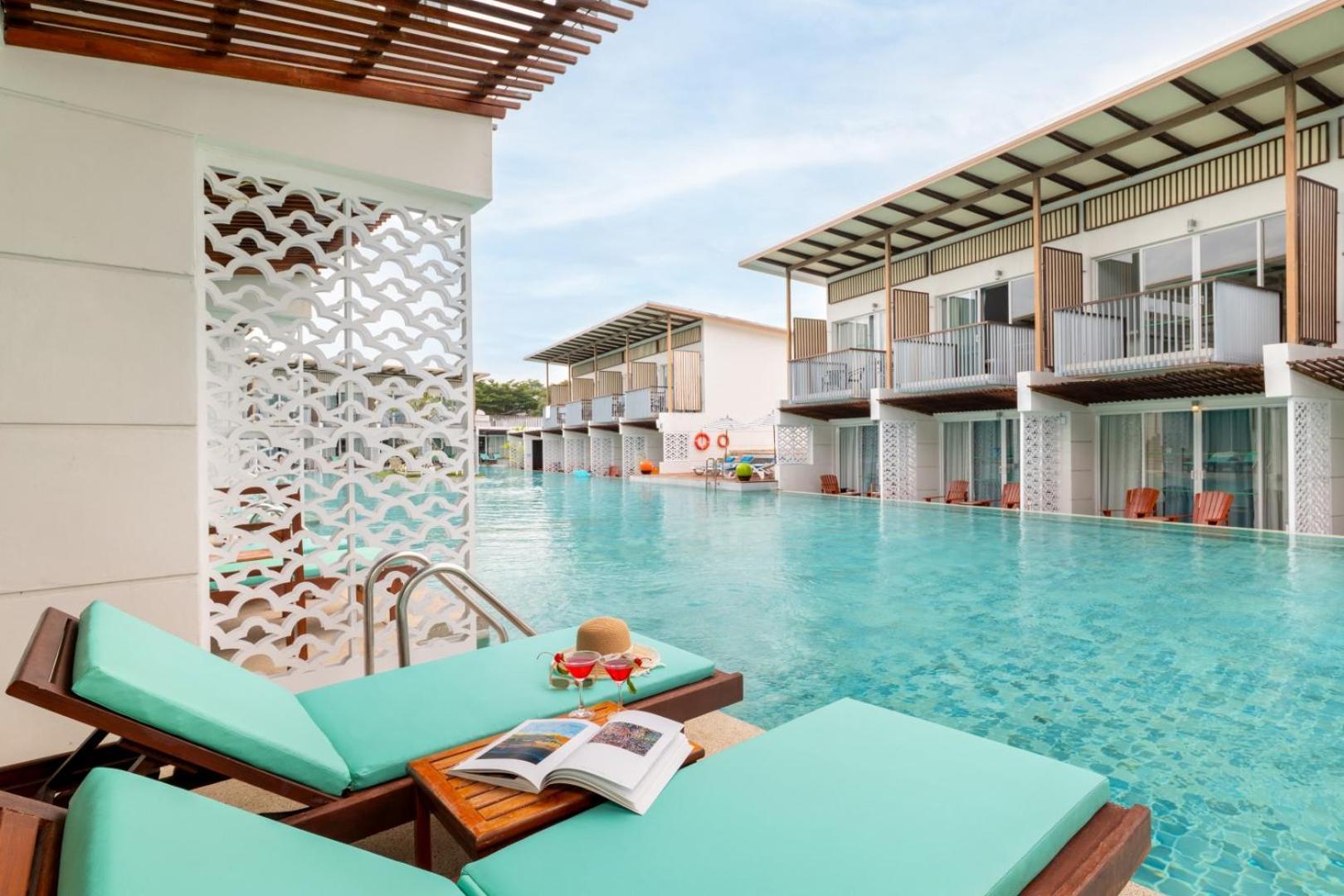 The Briza Beach Resort, Khao Lak Sha Extra Plus Dış mekan fotoğraf
