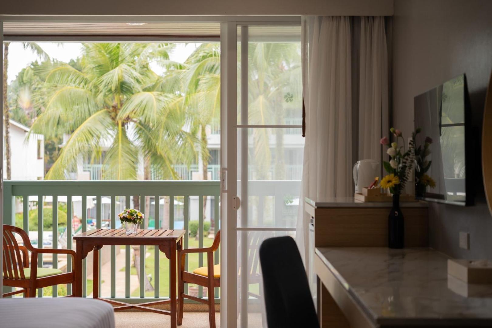 The Briza Beach Resort, Khao Lak Sha Extra Plus Dış mekan fotoğraf